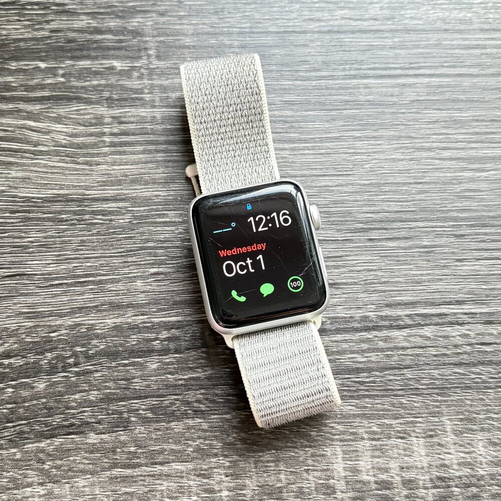 Apple Watch Series 3 – 42mm – Aluminum – Cellular - Fair Condition